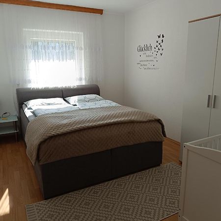 Ella Ferienwohnung Arnoldstein Extérieur photo